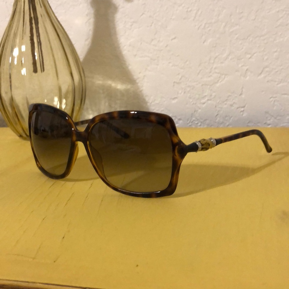 vintage Gucci oversize bamboo + tortoise sunnies